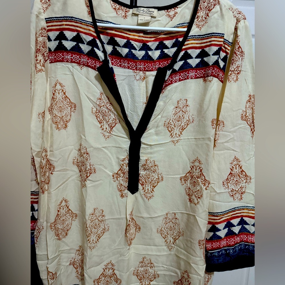 Women’s blouse